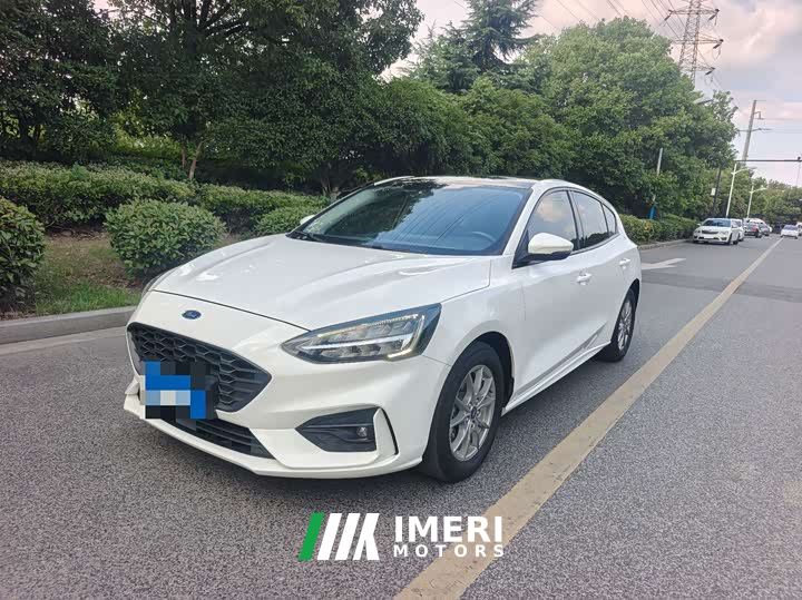 Ford Focus Hatchback EcoBoost 180 Automatic Trend