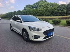 Ford Focus 2021 Hatchback EcoBoost 180 Automatic Trend - ფოტო 3