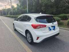 Ford Focus 2021 Hatchback EcoBoost 180 Automatic Trend - ფოტო 6