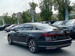 Volkswagen Passat 330TSI Elite - ფოტო 14