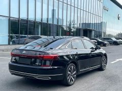 Volkswagen Passat 330TSI Elite - ფოტო 16