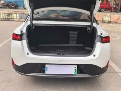 XPeng P5 550E - ფოტო 13