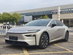Toyota Platinum Wisdom 7 700 Max - ფოტო 1