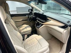 Buick GL8 Avenir Six-Seat Wisdom Courtesy Edition - ფოტო 6