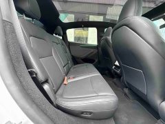 Tesla Model Y Rear-Wheel Drive - ფოტო 7