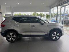 Volvo XC40 B3 Smart Remote Luxury Edition - ფოტო 3