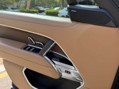 Land Rover Range Rover 3.0 L6 400PS Prestige Seven-Seat Extended Wheelbase - ფოტო 10