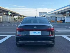 Volkswagen Passat Outstanding Edition 280TSI Business Version - ფოტო 5