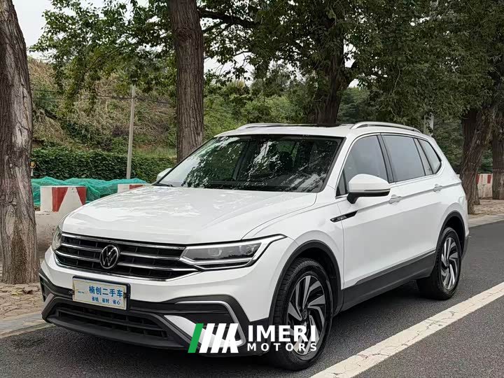 Volkswagen Tiguan L 300TSI Automatic FWD Smart Comfort Edition