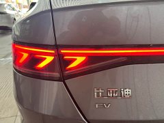 BYD Qin PLUS 2024 Glory Edition EV 510KM Leading - ფოტო 6