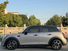 BMW MINI 2023 Facelift 2.0T COOPER S Artist Five-Door - ფოტო 3