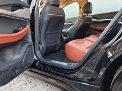 Lincoln Z 2.0T Premier - ფოტო 10