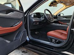 Lincoln Z 2.0T Premier - ფოტო 9