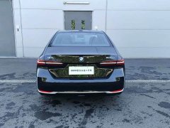 BMW 5 Series 530Li Premier Luxury Package - ფოტო 3
