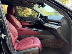 BMW 5 Series 530Li Premier M Sport Package - ფოტო 12