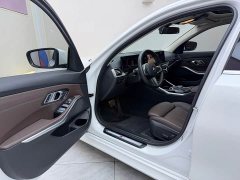 BMW 3 Series 320Li M Sport Package - ფოტო 7