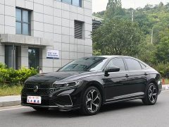 Volkswagen Passat 380TSI Starry Sky Dragon Ascendant Edition - ფოტო 1