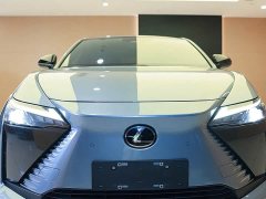 Lexus RZ 450e AWD Luxury Edition - ფოტო 2