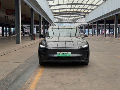 Tesla Model Y Rear-Wheel Drive - ფოტო 2