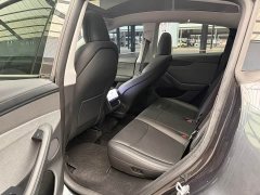 Tesla Model Y Rear-Wheel Drive - ფოტო 5