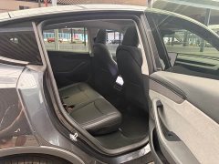 Tesla Model Y Rear-Wheel Drive - ფოტო 6