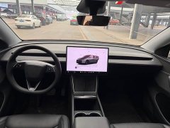 Tesla Model Y Rear-Wheel Drive - ფოტო 8