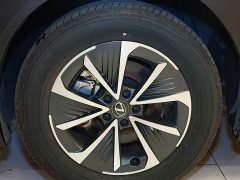 Lexus RZ 450e AWD Luxury Edition - ფოტო 11