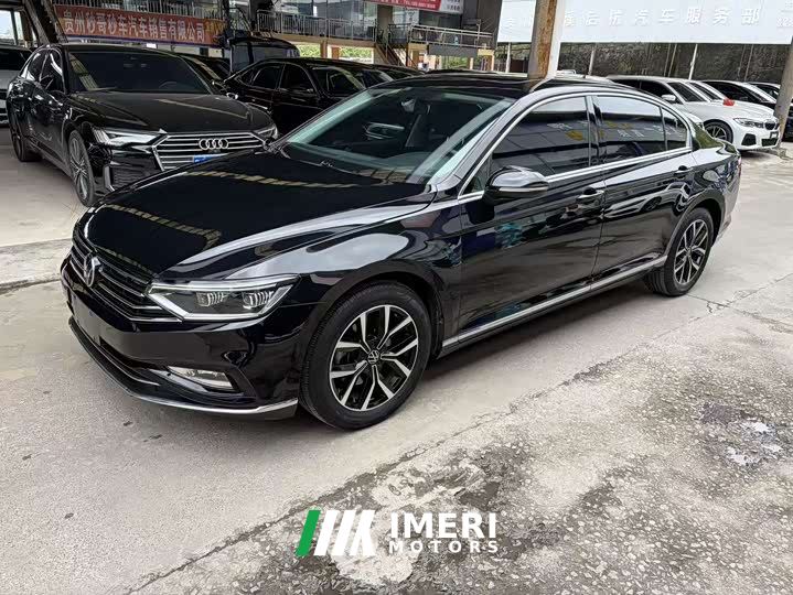 Volkswagen Magotan 330TSI DSG Advance