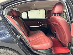 BMW 3 Series 325Li M Sport Package - ფოტო 11