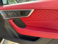 Jaguar F-TYPE P300 Hardtop R-DYNAMIC BLACK - ფოტო 7