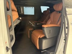 Toyota Vellfire 2024 Crown Hybrid 2.5L Executive Premier Edition - ფოტო 20