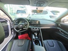 Hyundai Elantra 1.5L CVT GLS Leading Edition - ფოტო 12
