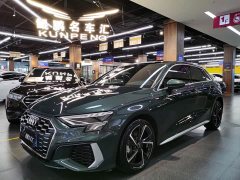 Audi A3 2022 Sportback 35 TFSI Fashion Sport - ფოტო 1