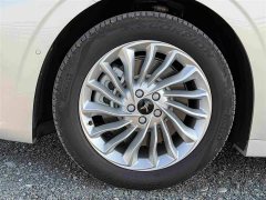 Voyah Dream PHEV Extended Range Luxury Edition - ფოტო 16
