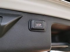Land Rover Discovery Sport 200PS Family Edition - ფოტო 15