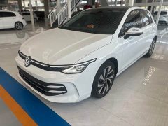 Volkswagen Golf 2026 300TSI Pro - ფოტო 1