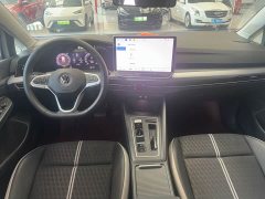 Volkswagen Golf 2026 300TSI Pro - ფოტო 10