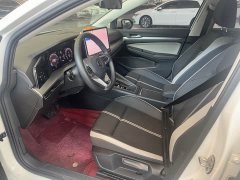 Volkswagen Golf 2026 300TSI Pro - ფოტო 6