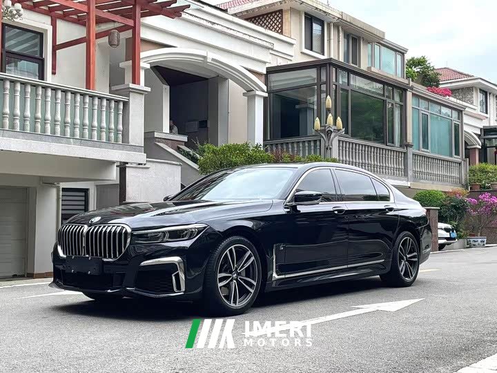 BMW 7 Series 2021 730Li M Sport Package - ავტომობილი ჩინეთიდან