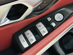 BMW 3 Series 325Li M Sport Package - ფოტო 12
