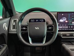 Li Auto L8 Ultra Smart Refresh Edition - ფოტო 16