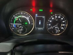 Toyota Alphard Hybrid 2.5L Luxury - ფოტო 11