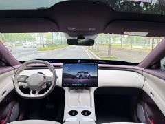 Xiaomi YU7 2025 Rear-Wheel Drive Long-Range Edition - ფოტო 2