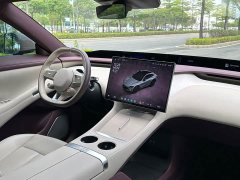 Xiaomi YU7 2025 Rear-Wheel Drive Long-Range Edition - ფოტო 9
