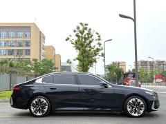 BMW 5 Series 530Li Luxury M Sport Package - ფოტო 13