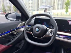 BMW 5 Series 530Li Luxury M Sport Package - ფოტო 4