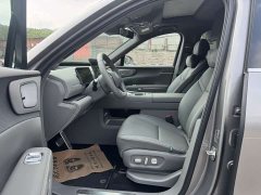 Leapmotor D19 Pure Electric 720 Smart Luxury Edition Six-Seater - ფოტო 5
