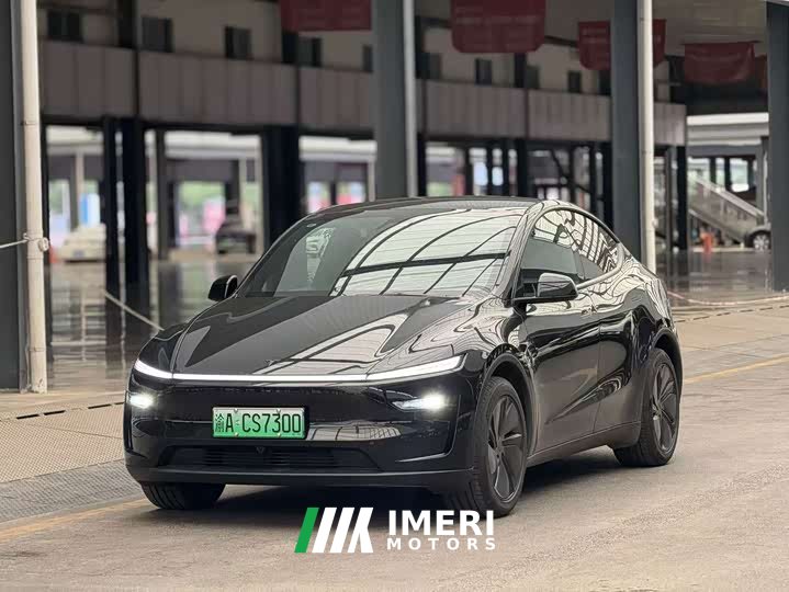 Tesla Model Y Facelift Long Range Rear-Wheel Drive