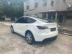 Tesla Model Y Standard Range RWD - photo 9