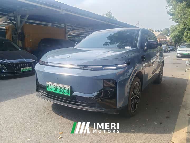 Leapmotor B10 510 Pleasure Edition - ავტომობილი ჩინეთიდან